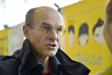 Cristian Tudor Popescu discută despre criza politică din România.