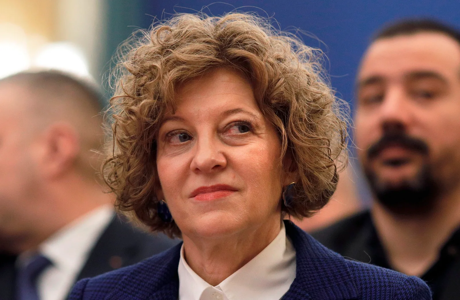 Oana Gheorghiu discută despre deficitul bugetar și criticile PSD.
