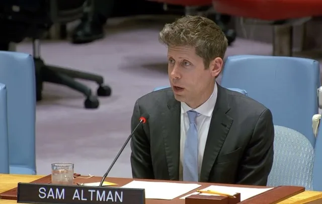Sam Altman discutând despre riscurile inteligenței artificiale la ONU.