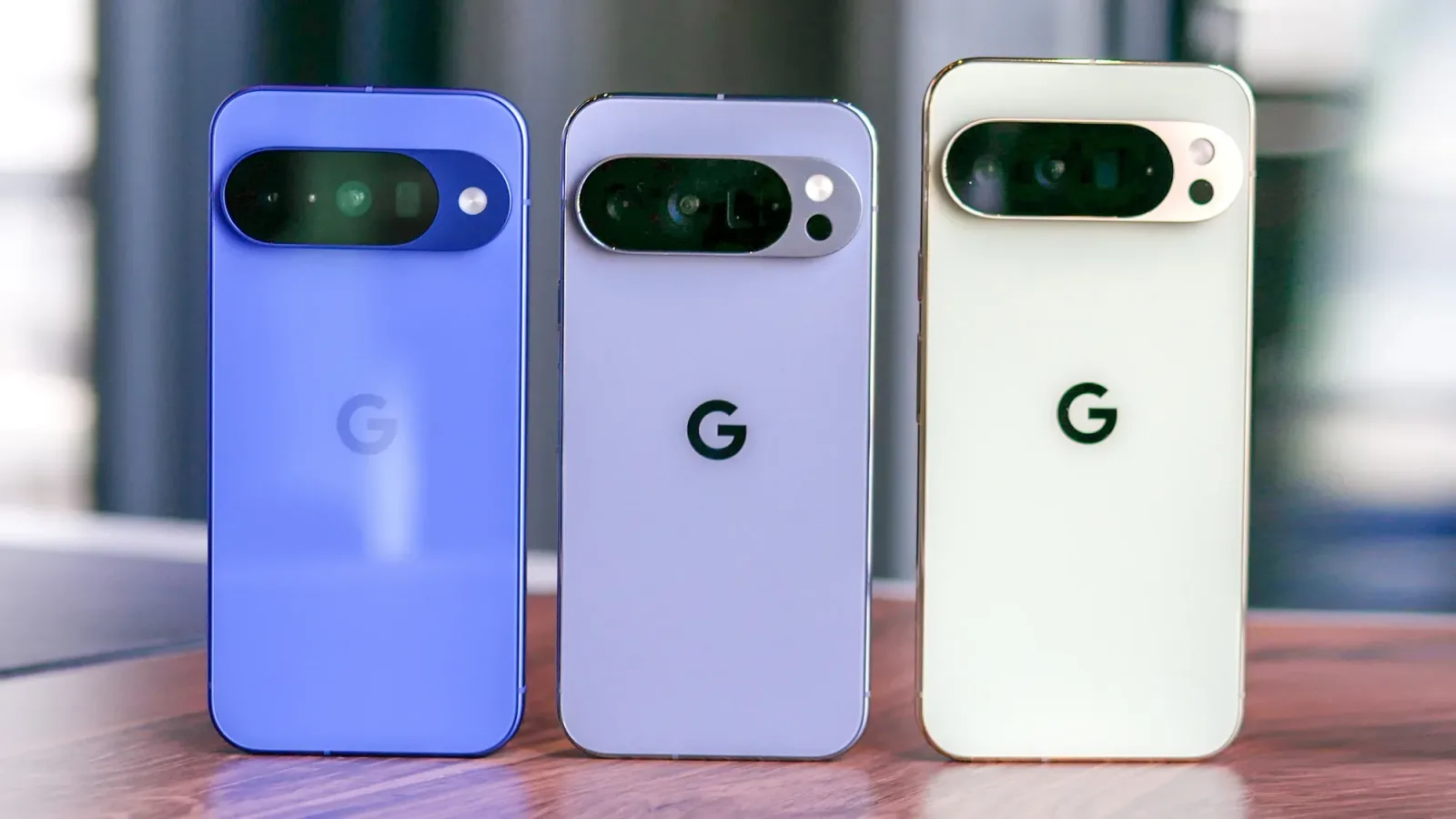 Creșterea vânzărilor Google Pixel în 2026, în contrast cu scăderea pieței smartphone.