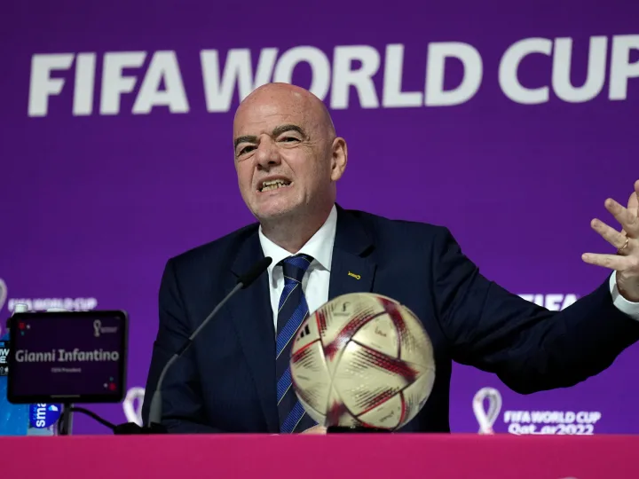Gianni Infantino discutând despre viitorul FIFA și provocările actuale.