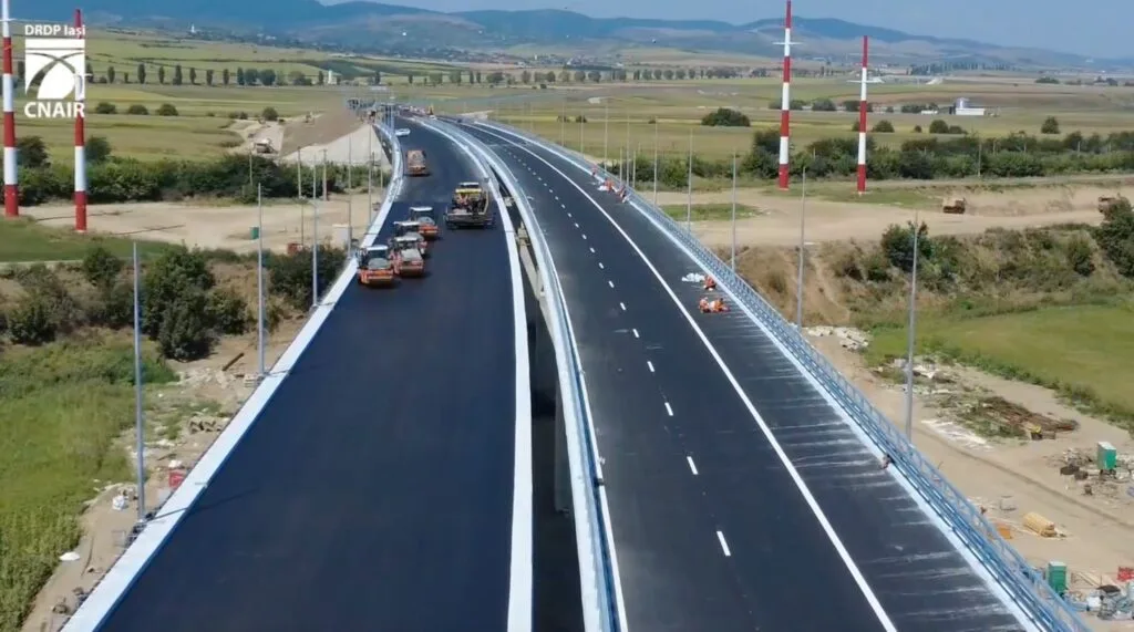 Lucrări avansate pe lotul 3 Răcăciuni–Bacău din Autostrada A7.