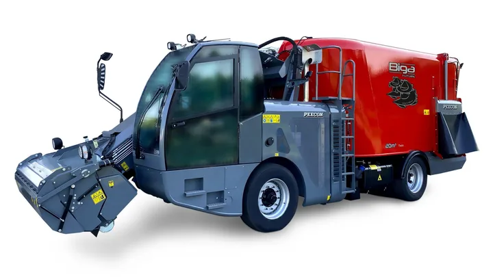Mixer electric de furaje Biga Volt, eficient și ecologic pentru ferme mari.