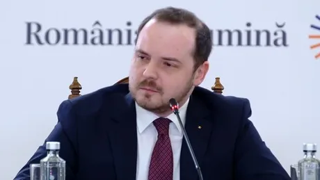 Protest al profesorilor pentru salarii corecte și revocarea tăierilor de personal.