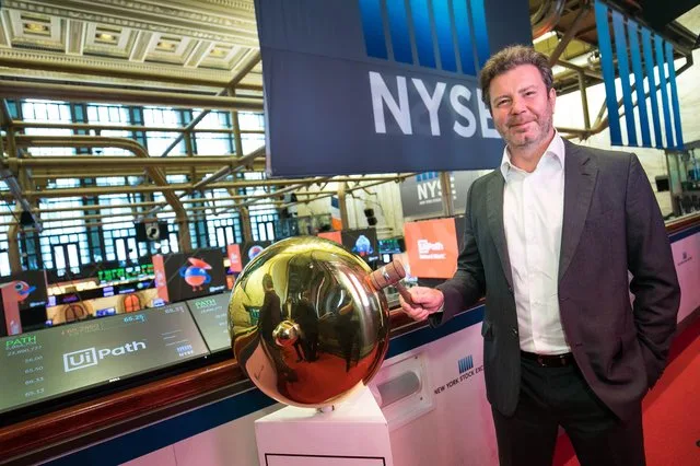 Daniel Dines la bursa NYSE, discutând despre viitorul AI în Europa și SUA.