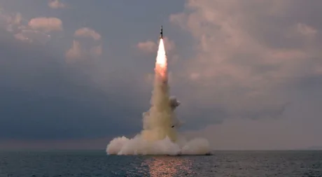 Lansare de rachetă balistică în Marea Japoniei de către Coreea de Nord.