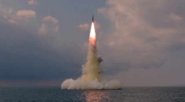 Lansare de rachetă balistică în Marea Japoniei de către Coreea de Nord.
