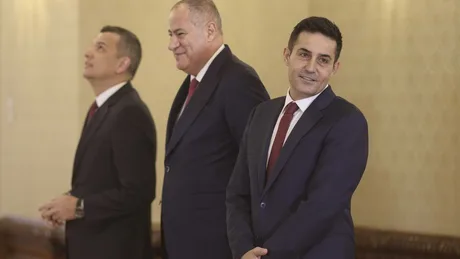 Liderii PSD discutând despre viitorul politic și economic al României.