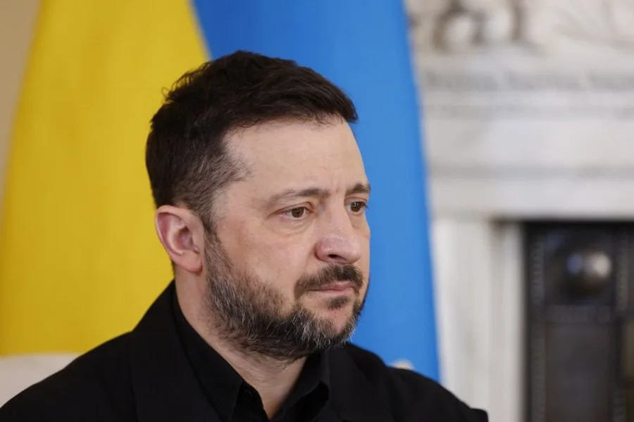 Zelenski discută despre exportul de armament din Ucraina pentru finanțarea apărării.