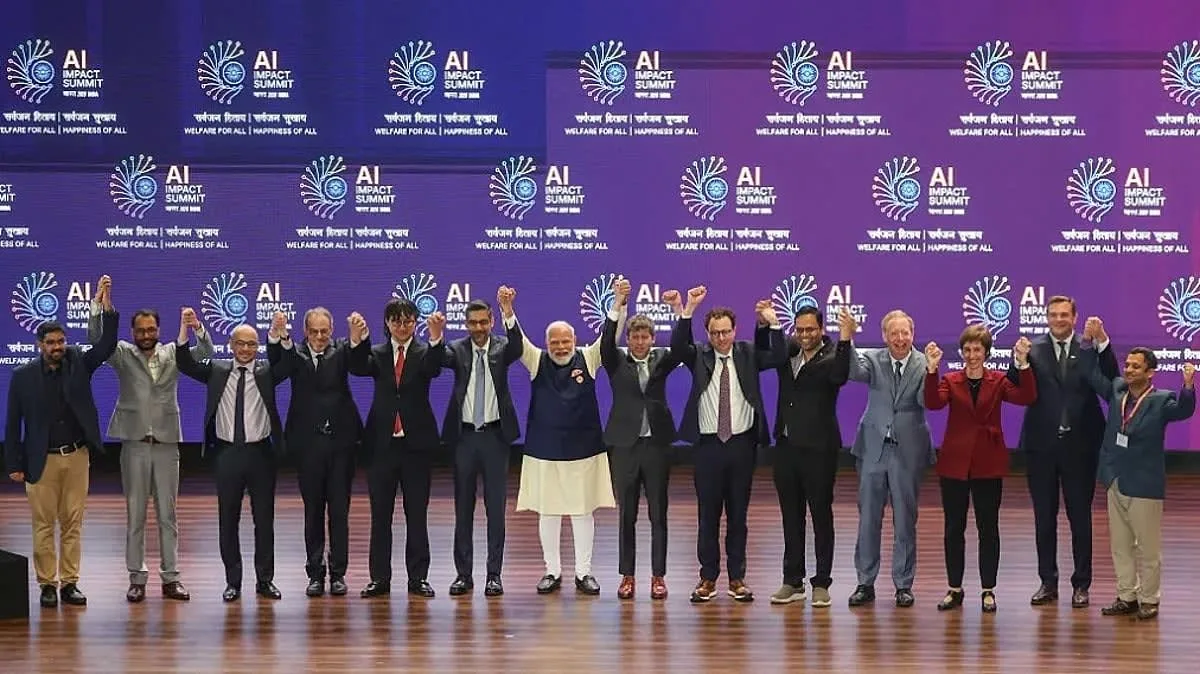 Lideri internaționali la summitul dedicat inteligenței artificiale din New Delhi.