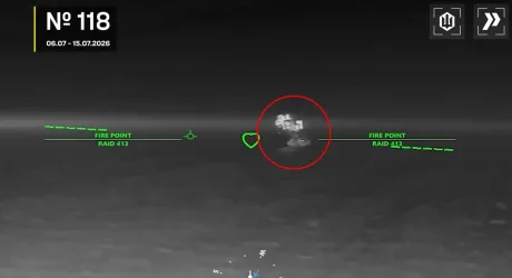 Dronele ucrainene atacă nave rusești în Marea Neagră, intensificând conflictul maritim.