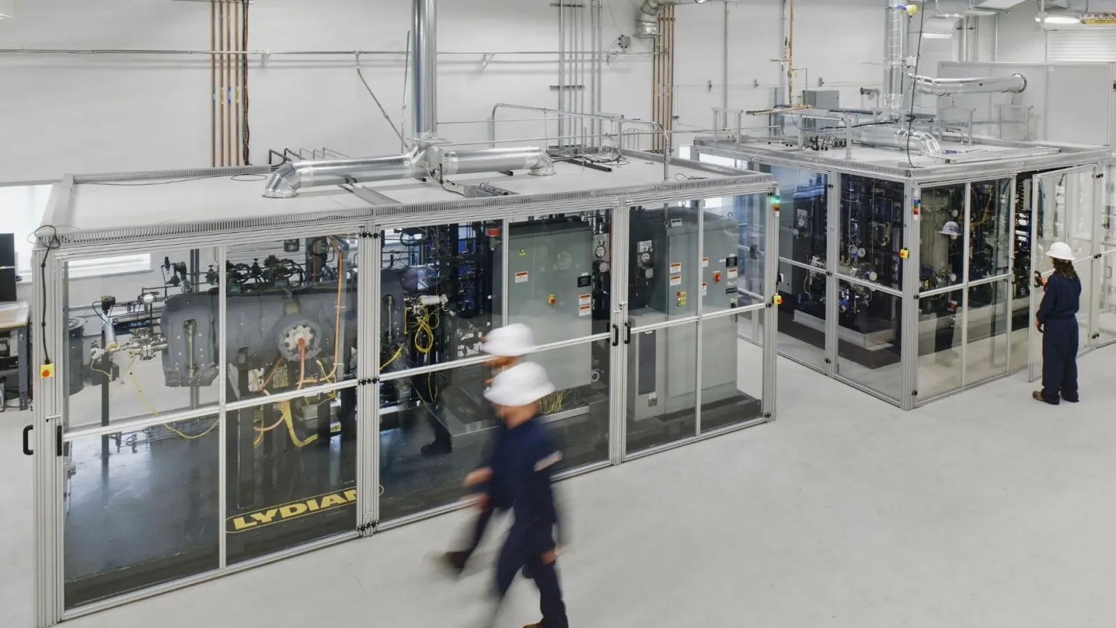 Instalație modulară pentru producția de combustibil aviatic sintetic în acțiune.