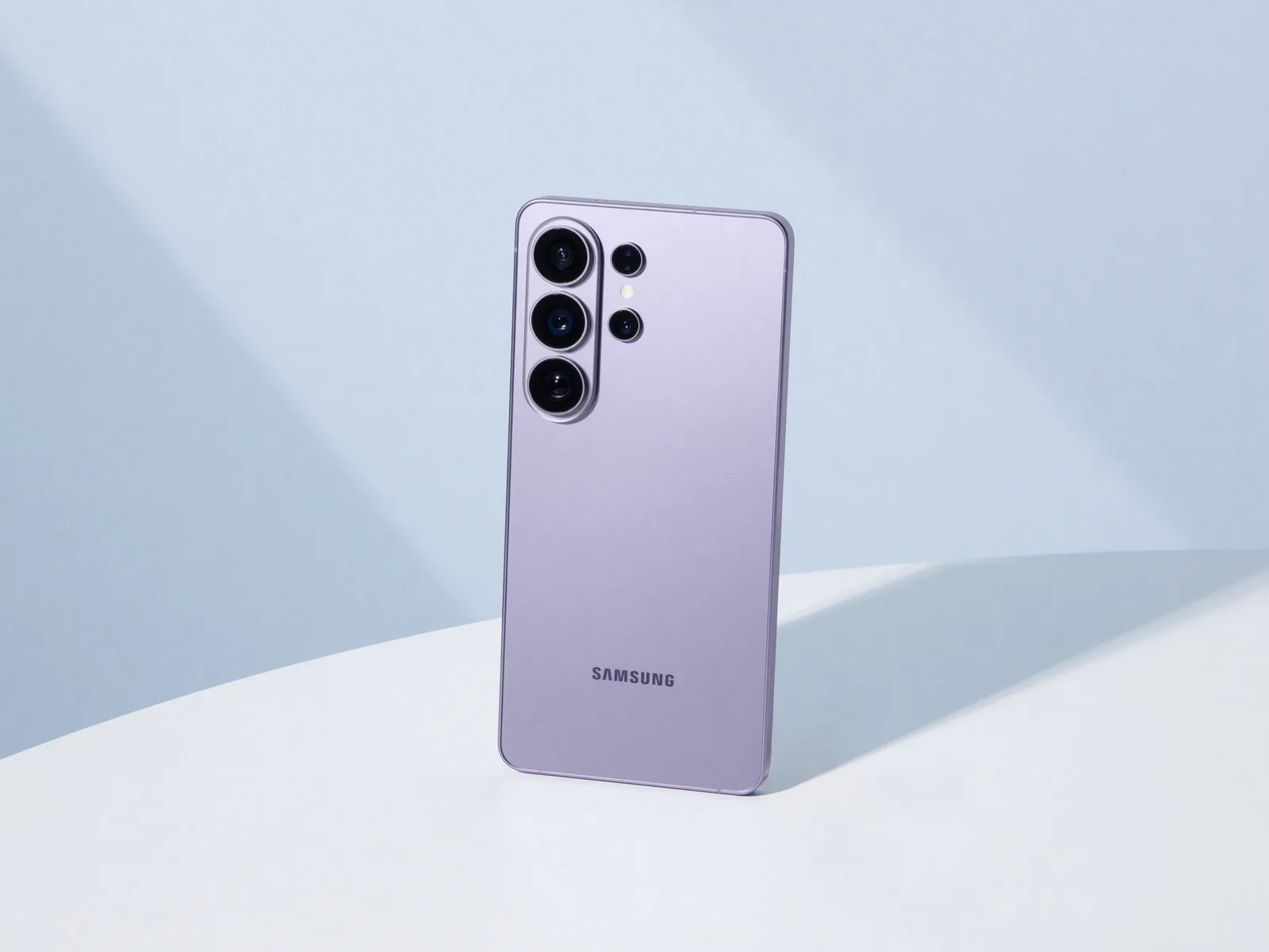 Samsung lansează actualizări pentru mai multe modele Galaxy.