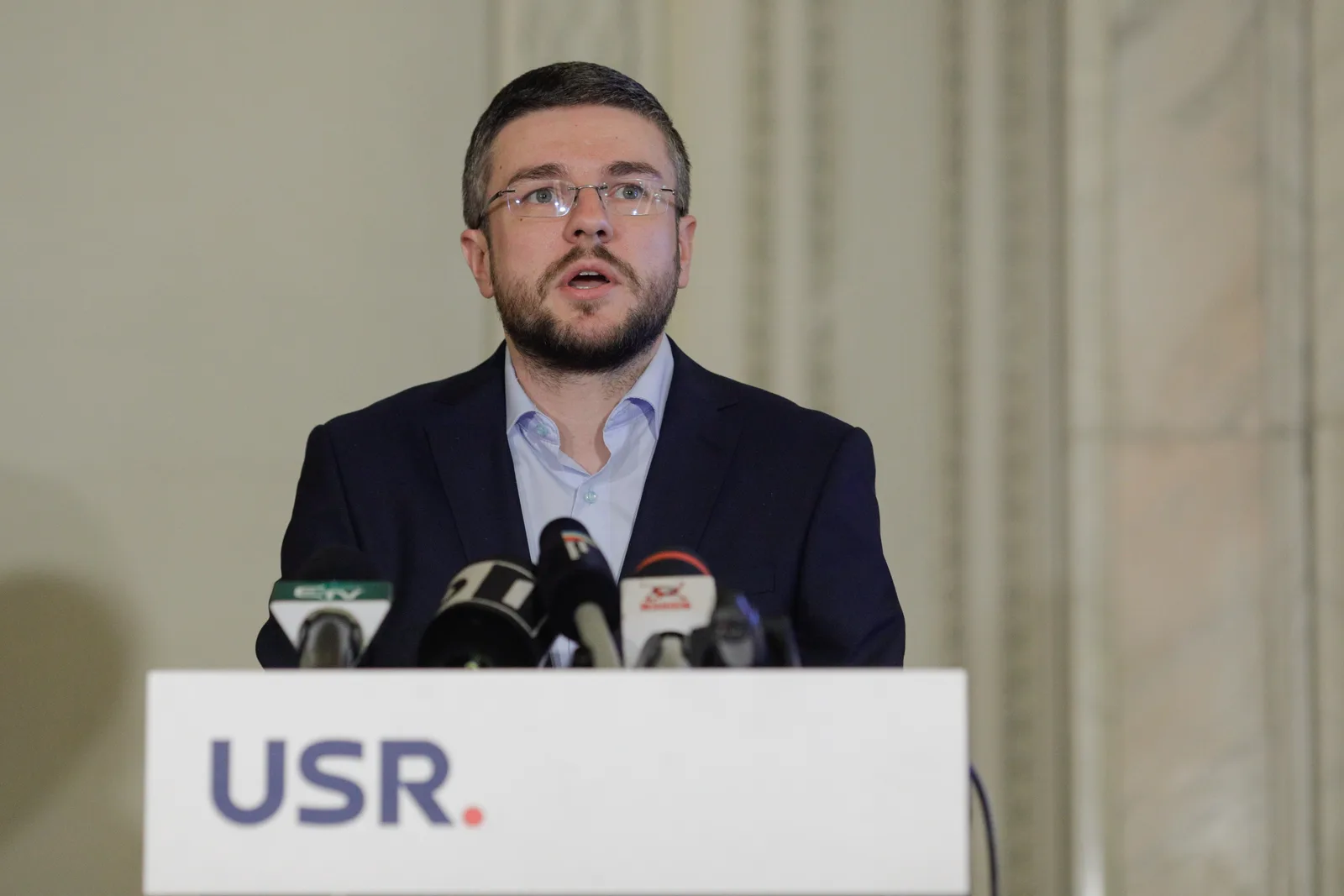 Irineu Darău discută despre riscurile politice ale moțiunii de cenzură.