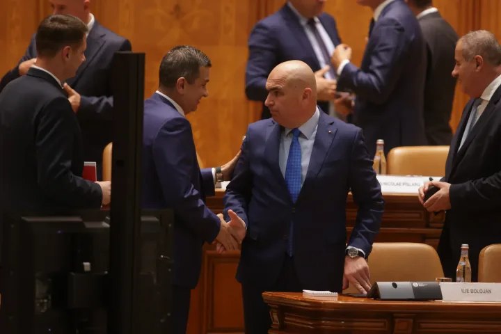Sorin Grindeanu discutând despre bugetul României în Parlament.