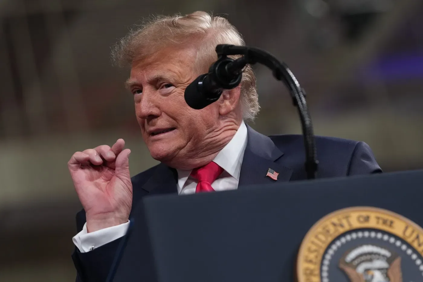 Donald Trump face declarații controversate despre alegerile din Brazilia.
