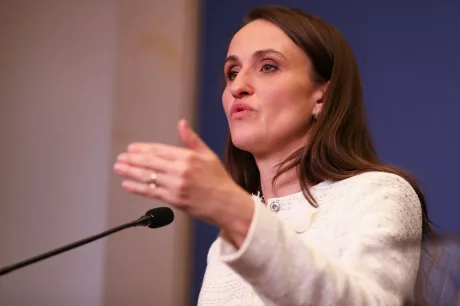 Oana Țoiu discută despre securitatea energetică în Orientul Mijlociu.