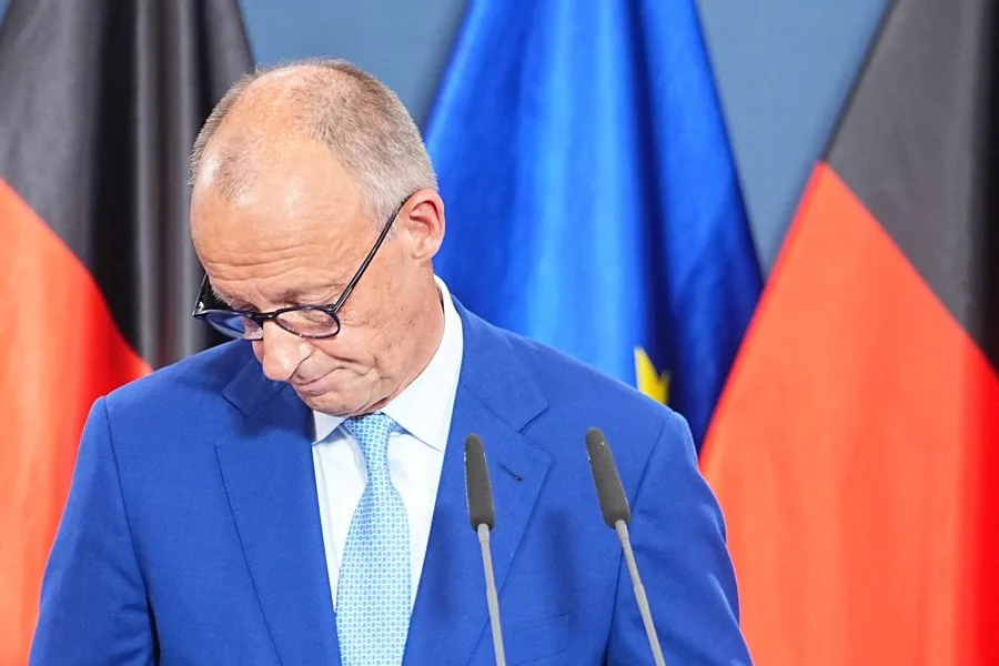 Friedrich Merz, cancelar, reflectând asupra rezultatelor alegerilor regionale din Germania.