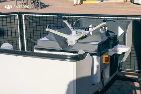 Drone pregătite pentru interceptare în contextul tehnologiilor anti-drone.