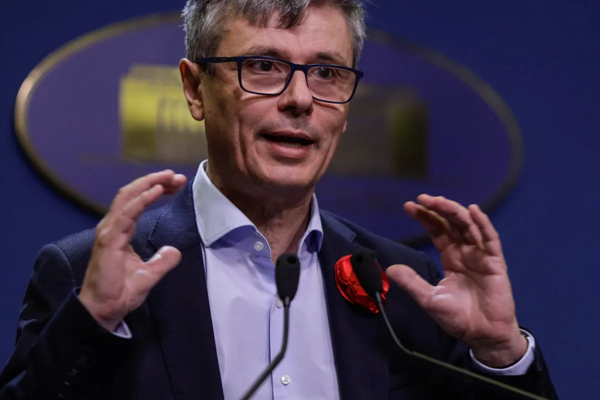 Virgil Popescu discutând despre independența energetică a României.