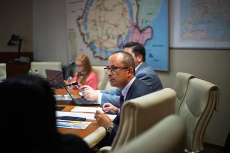 Reuniune a autorităților pentru asigurarea energiei electrice în România.