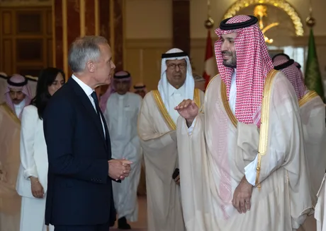 Mark Carney discută cu Mohammed bin Salman despre parteneriate economice între Canada și Arabia Saudită.