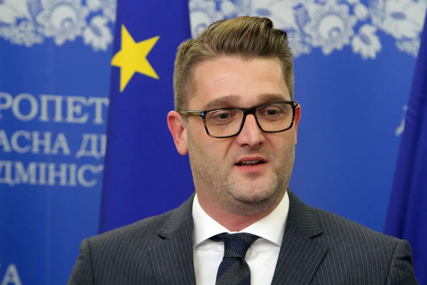 Reacția ambasadei României la declarațiile ambasadorului Germaniei despre identitate și limbă.
