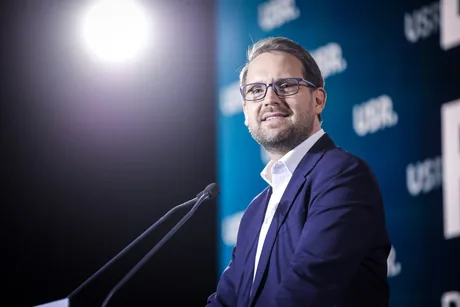 Dominic Fritz discutând despre amendamentele legii ANI și impactul asupra PNRR.
