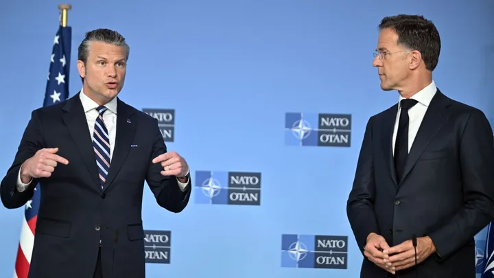 Pete Hegseth discută despre responsabilitățile de apărare în Europa la reuniunea NATO.