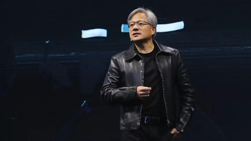 Jensen Huang discutând despre viitorul memoriei HBM4 pentru AI.