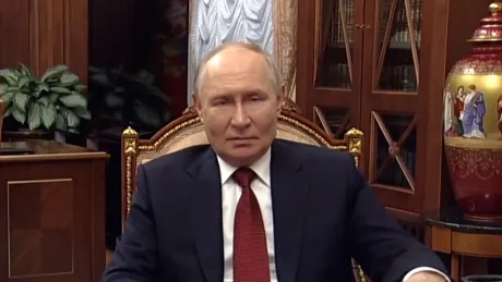 Vladimir Putin discută despre propunerea Ucrainei de oprire a atacurilor cu rază lungă.