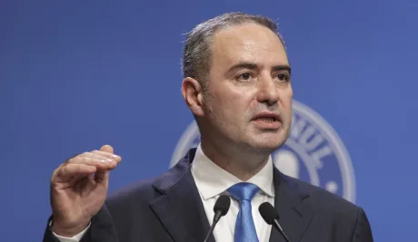 Alexandru Nazare vorbește despre consolidarea fiscală la minister.
