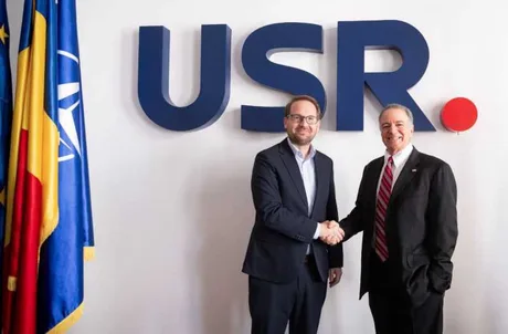 Dominic Fritz și ambasadorul SUA, Darryl Nirenberg, la sediul USR discutând despre statul de drept.