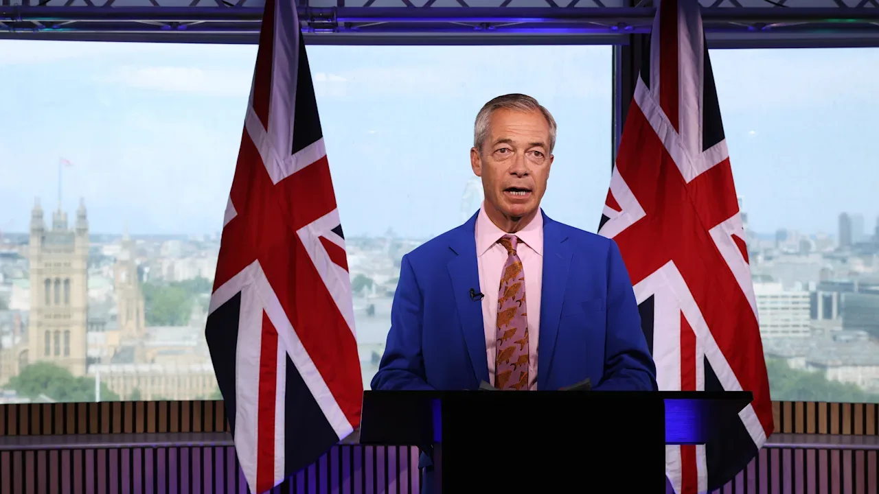 Nigel Farage anunță demisia din Parlamentul britanic pentru alegeri parțiale.