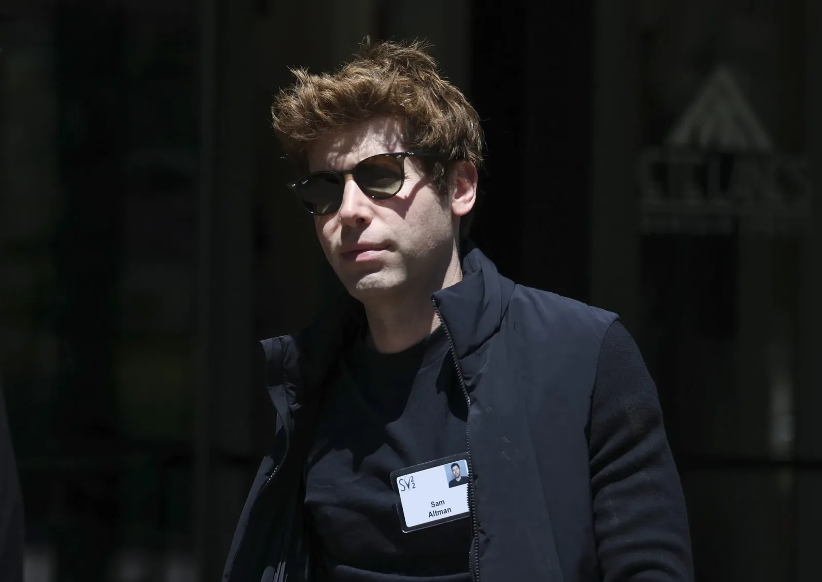 Arestarea unui suspect după atacul asupra locuinței unui CEO din tehnologie.