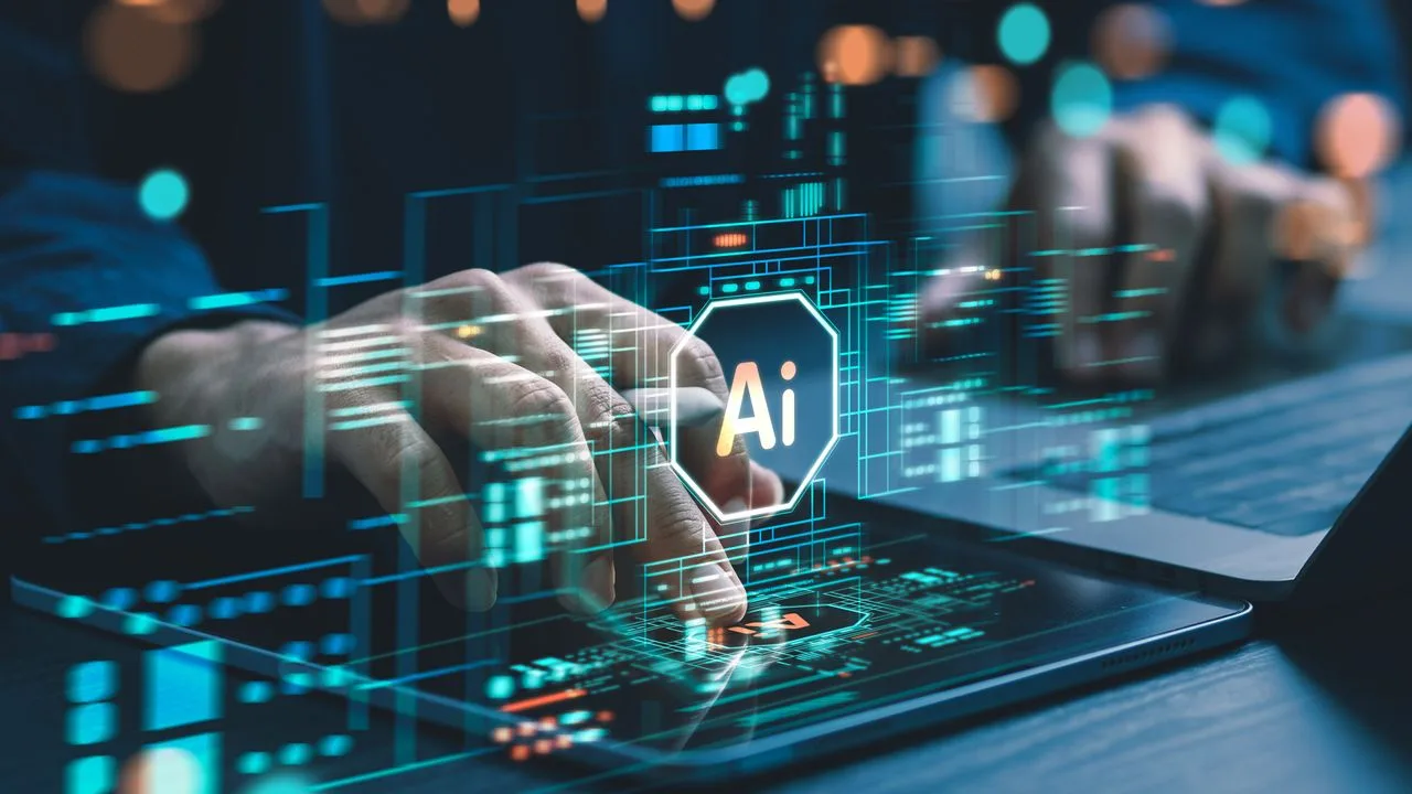 Utilizarea inteligenței artificiale în atacuri cibernetice sofisticate.