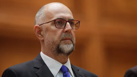 Kelemen Hunor discută despre programul de guvernare în Parlament.
