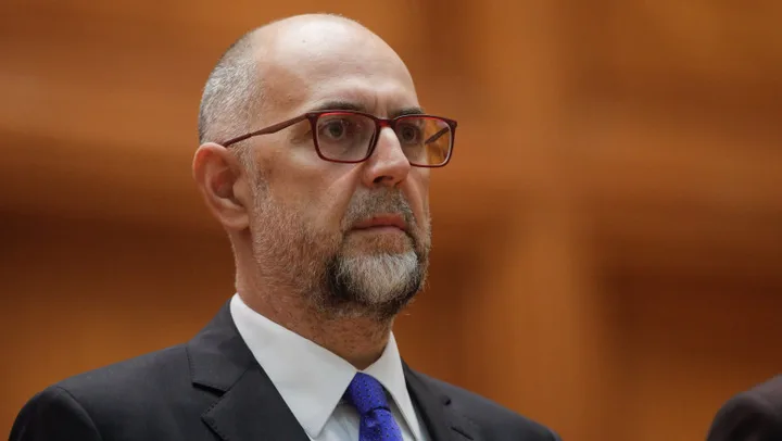 Kelemen Hunor discută despre programul de guvernare în Parlament.
