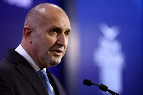 Rumen Radev discutând despre incidentul dronei lângă granița cu România.