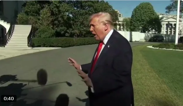 Donald Trump discutând despre situația din Ucraina și Rusia.
