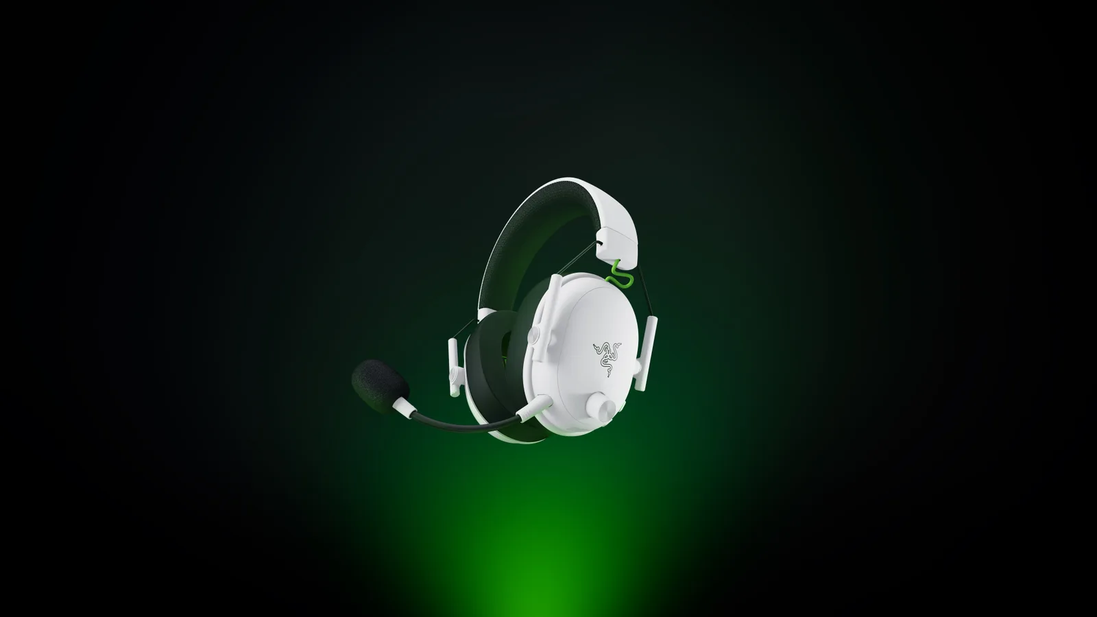 Cască wireless albă pentru gaming, design elegant și specificații avansate.