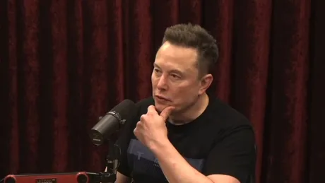 Elon Musk discută despre provocările automatizării în producția Tesla.