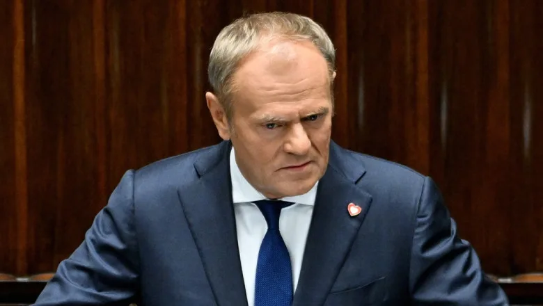 Donald Tusk discută despre riscurile atacurilor hibride din partea Rusiei.