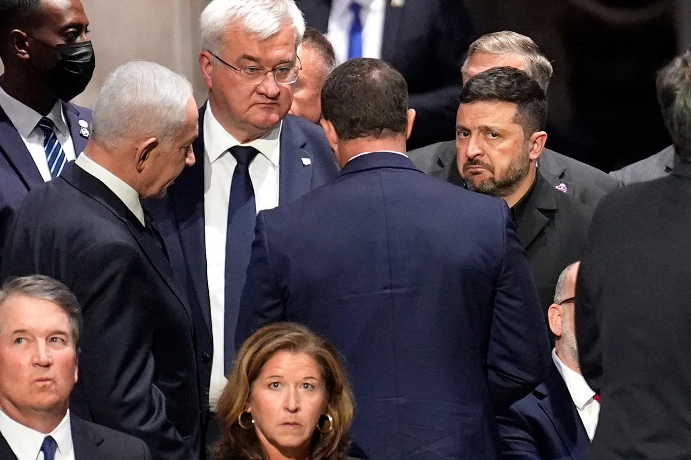 Zelenski și Netanyahu discutând despre sprijinul militar în Washington.