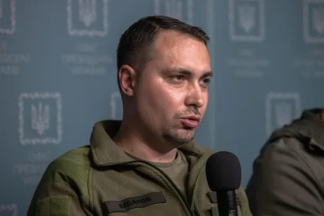 Generalul Dan Caine discută despre victoria F-16 în confruntarea aeriană.