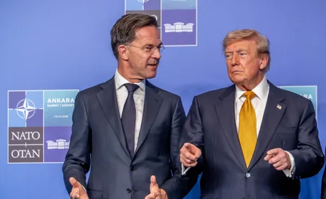Mark Rutte și Donald Trump discută despre sprijinul european în conflicte militare.