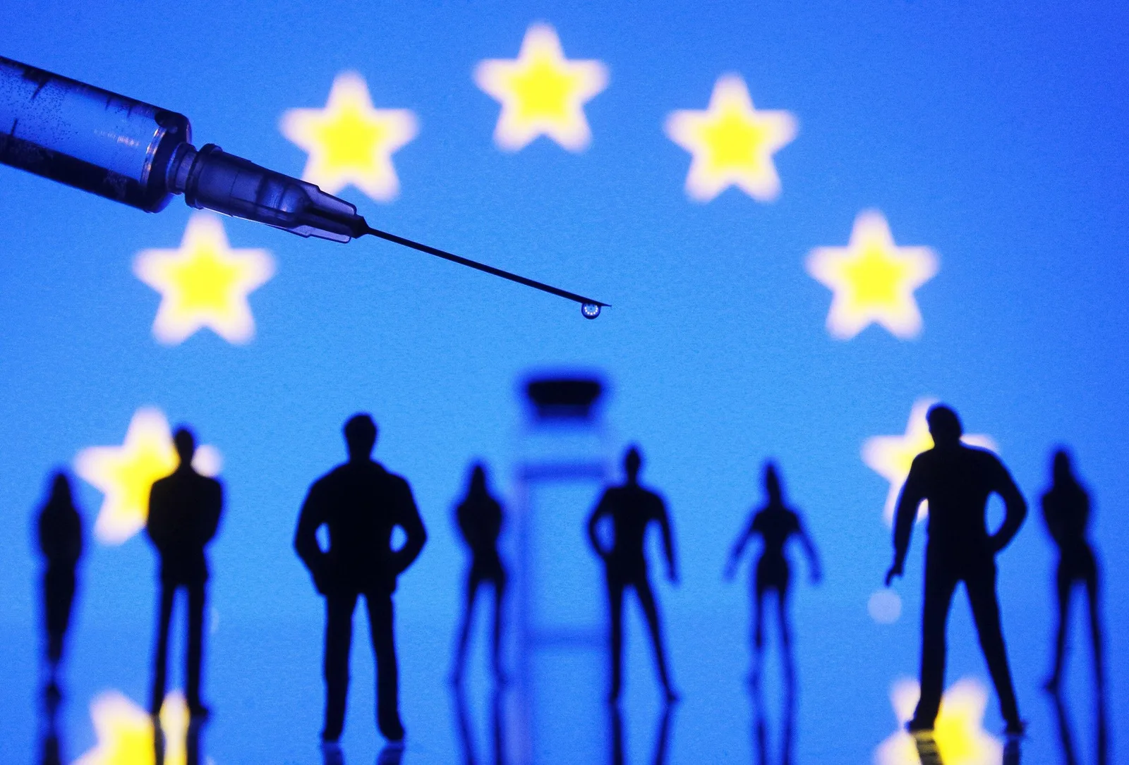 Detalii despre transparența contractelor de vaccinuri anti-COVID în UE.