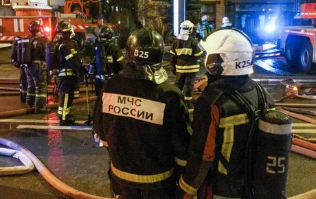Intervenție a pompierilor în urma unui atac cu drone în Moscova.