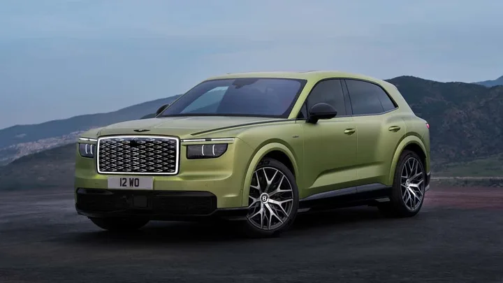 SUV electric de lux, cu design modern și performanțe impresionante.