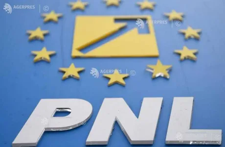 Logo-ul PNL pe fundal albastru cu stele europene.